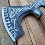 Hache Runes Viking Acier Gravé
